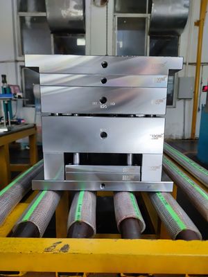 Van de de Douanevorm van Japan  de Basissen CNC die voor Medische apparatuur machinaal bewerken