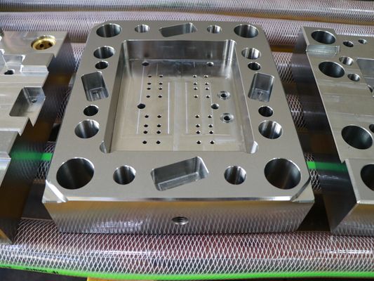 De Precisievorm Basis Aangepast Logo Services Precision Milling van JIS S50c